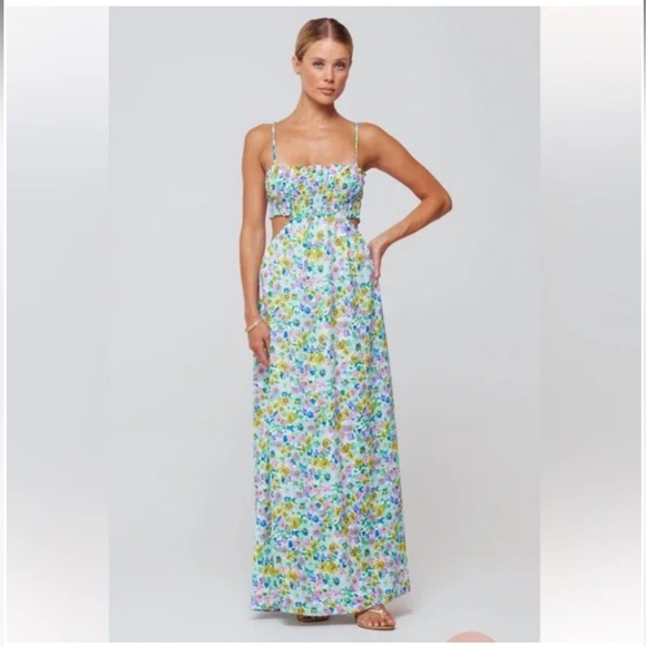 RESA Dresses & Skirts - NWT RESA Floral Maxi Dress with Adjustable Straps